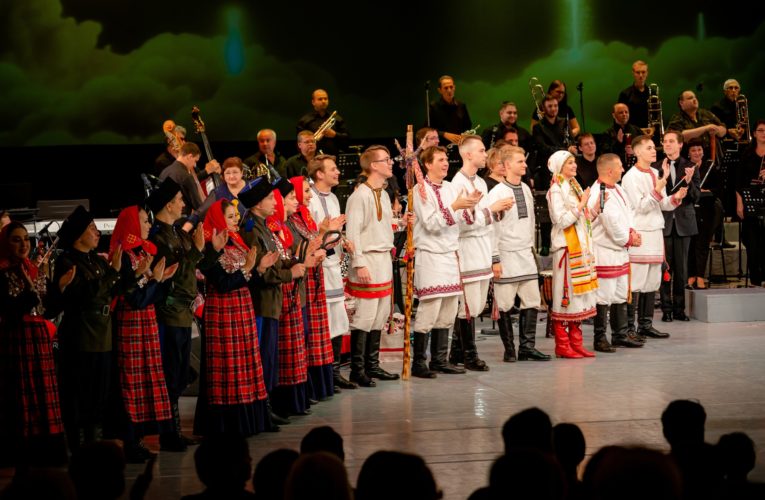 15 сентября состоялся совместный концерт Государственного фольклорного ансамбля «Торама» и Государственного фольклорного ансамбля кряшен «Бермянчек».