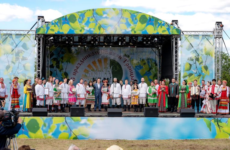 В селе Вадовские Селищи Зубово-Полянского района 4 июня прошёл Республиканский национально-фольклорный праздник «Акша Келу».